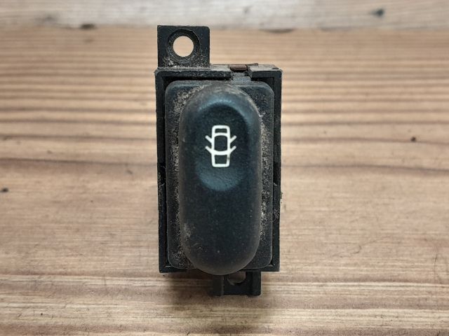 bontott RENAULT KANGOO Központizár Kapcsoló