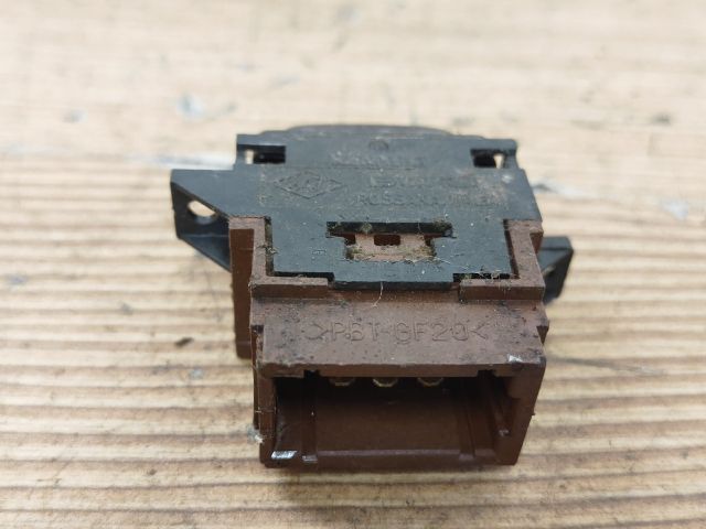 bontott RENAULT KANGOO Központizár Kapcsoló