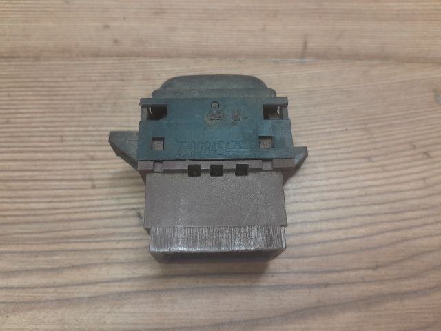 bontott RENAULT KANGOO Központizár Kapcsoló