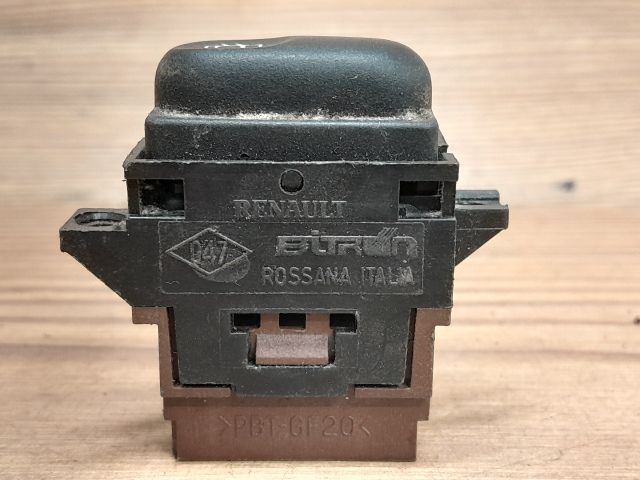 bontott RENAULT KANGOO Központizár Kapcsoló