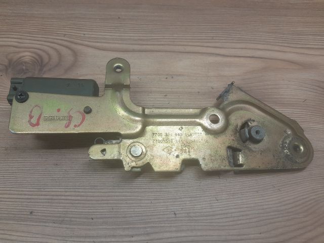 bontott RENAULT KANGOO Központizár Motor Csomagtérajtó