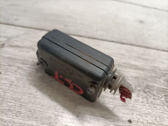 bontott RENAULT KANGOO Központizár Motor Csomagtérajtó