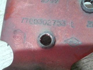 bontott RENAULT KANGOO Motorháztető Bal Zsanér