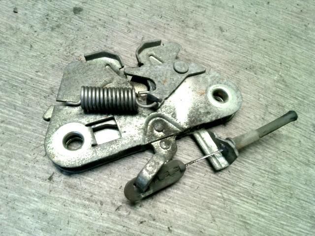 bontott RENAULT KANGOO Motorháztető Zárszerkezet