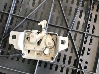 bontott RENAULT KANGOO Motorháztető Zárszerkezet