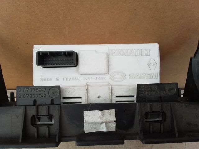 bontott RENAULT KANGOO Óra (Időmérő)