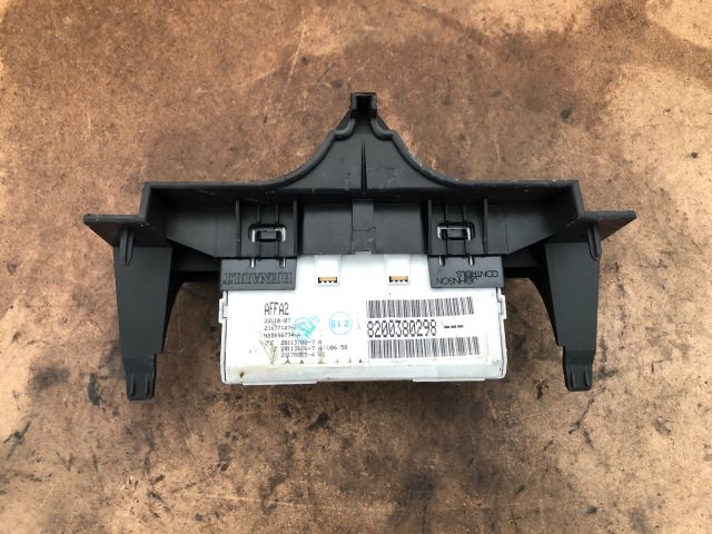 bontott RENAULT KANGOO Óra (Időmérő)