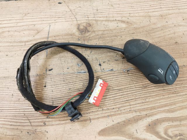 bontott RENAULT KANGOO Rádió / CD Kapcsoló