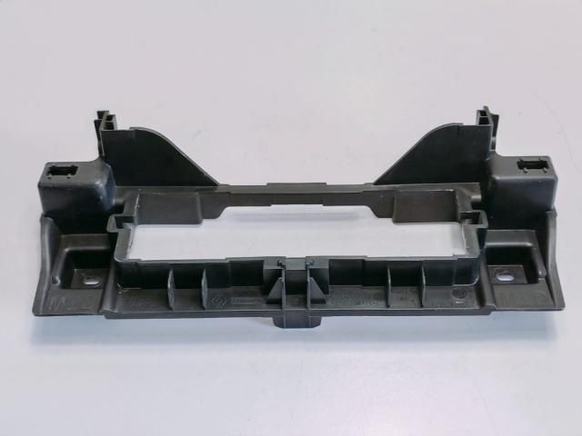 bontott RENAULT KANGOO Rádió / CD Keret