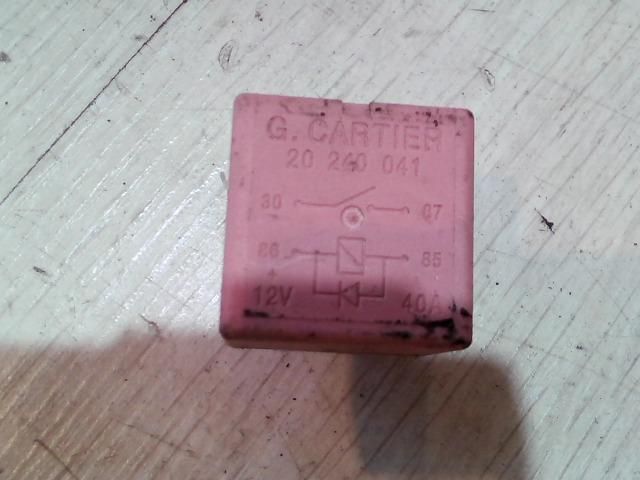 bontott RENAULT KANGOO Relé