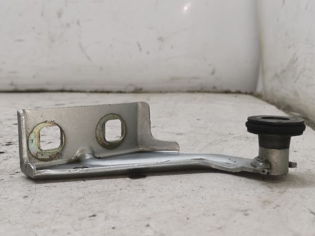 bontott RENAULT KANGOO Tolóajtó Sín Görgő