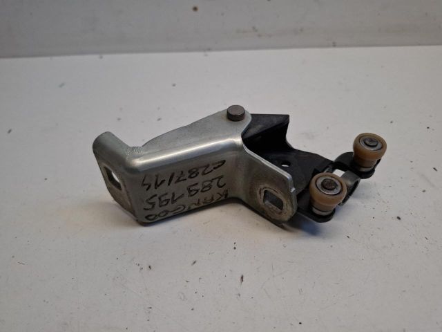 bontott RENAULT KANGOO Tolóajtó Sín Görgő