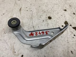 bontott RENAULT KANGOO Tolóajtó Sín Görgő