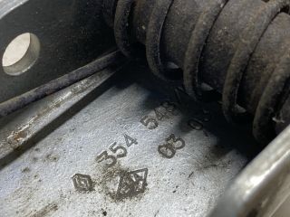 bontott RENAULT KANGOO Tolóajtó Sín Görgő