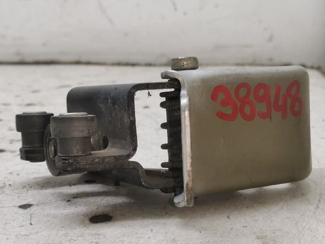 bontott RENAULT KANGOO Tolóajtó Sín Görgő