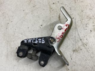 bontott RENAULT KANGOO Tolóajtó Sín Görgő