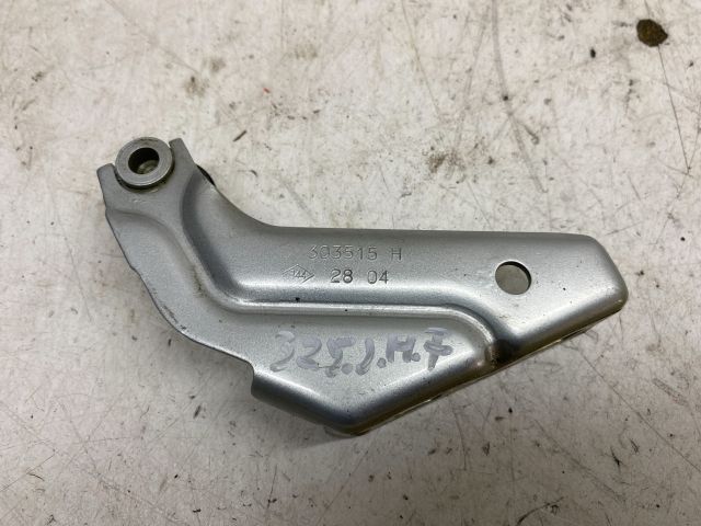 bontott RENAULT KANGOO Tolóajtó Sín Görgő