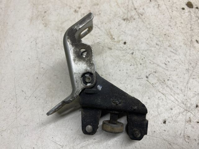 bontott RENAULT KANGOO Tolóajtó Sín Görgő