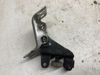 bontott RENAULT KANGOO Tolóajtó Sín Görgő