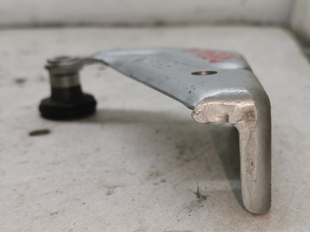 bontott RENAULT KANGOO Tolóajtó Sín Görgő