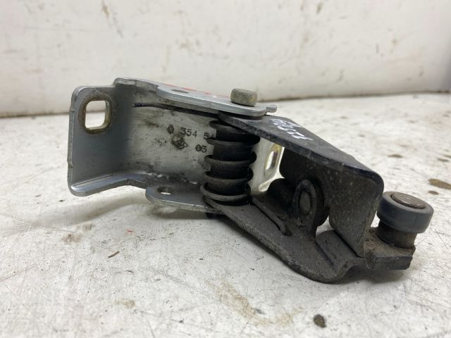 bontott RENAULT KANGOO Tolóajtó Sín Görgő