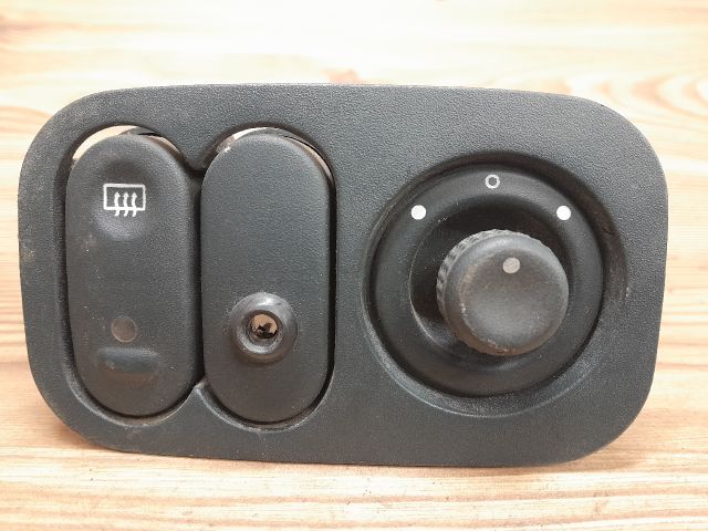 bontott RENAULT KANGOO Tükör Kapcsoló