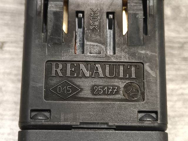 bontott RENAULT KANGOO Vészvillogó Kapcsoló