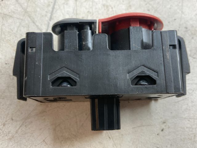 bontott RENAULT KANGOO Vészvillogó Kapcsoló