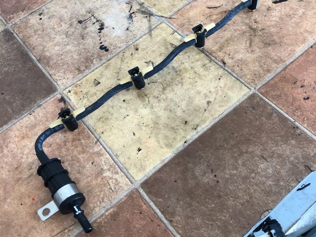 bontott RENAULT KOLEOS Résolajcső