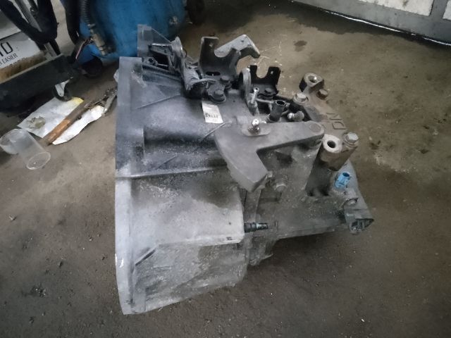 bontott RENAULT KOLEOS Váltó (Mechanikus)