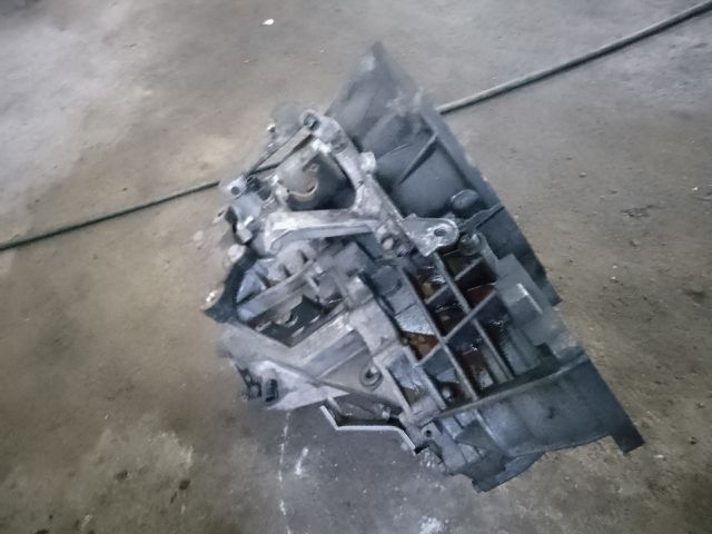 bontott RENAULT KOLEOS Váltó (Mechanikus)