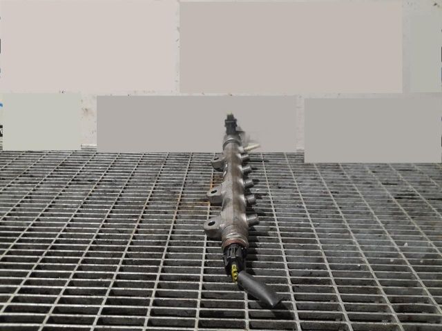 bontott RENAULT KOLEOS Közösnyomócső