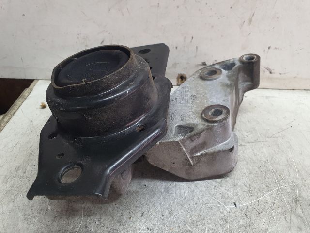 bontott RENAULT KOLEOS Motor Tartó Bak (Fém)