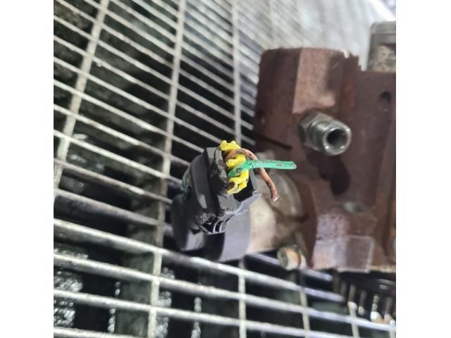 bontott RENAULT KOLEOS Nagynyomású Szivattyú