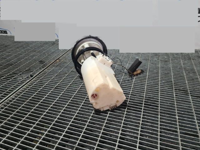 bontott RENAULT KOLEOS Üzemanyag Szivattyú