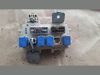 bontott RENAULT KOLEOS Biztosítéktábla Motortér