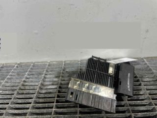 bontott RENAULT KOLEOS Biztosítéktábla Motortér