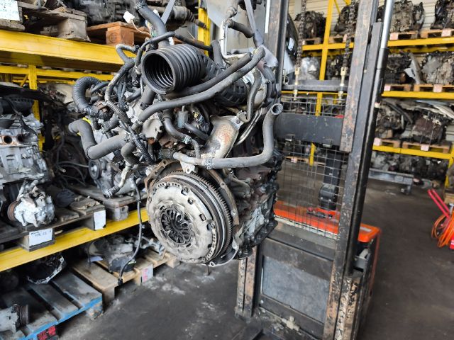 bontott RENAULT KOLEOS Komplett Motor (Segédberendezésekkel)