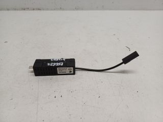 bontott RENAULT KOLEOS Antenna Erősítő