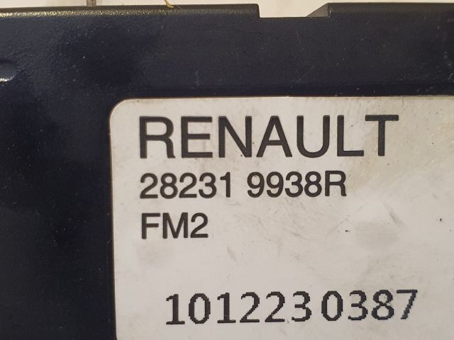 bontott RENAULT KOLEOS Antenna Erősítő