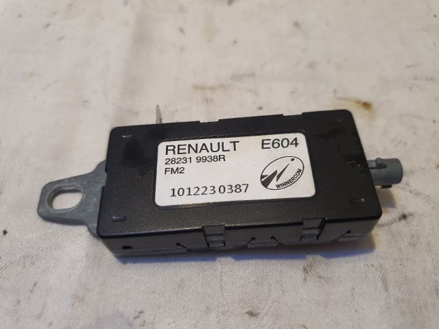 bontott RENAULT KOLEOS Antenna Erősítő