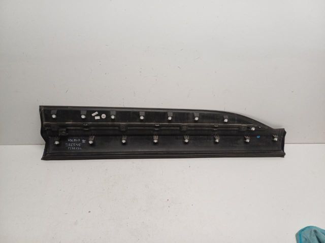 bontott RENAULT KOLEOS Bal első Ajtó Díszléc