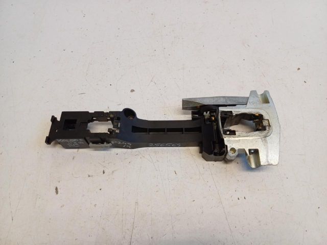 bontott RENAULT KOLEOS Bal első Külső Kilincsfészek