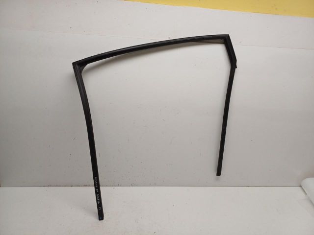 bontott RENAULT KOLEOS Bal hátsó Ablakvezető Gumi