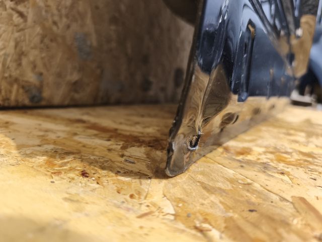 bontott RENAULT KOLEOS Bal hátsó Ajtó (Üres lemez)