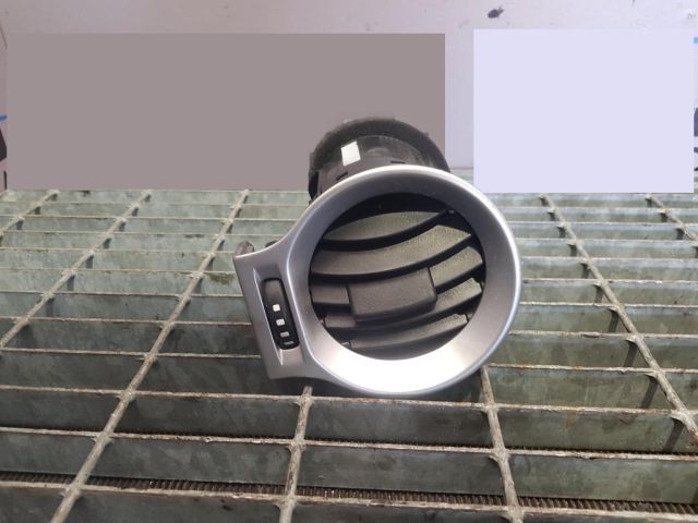 bontott RENAULT KOLEOS Bal Szellőző