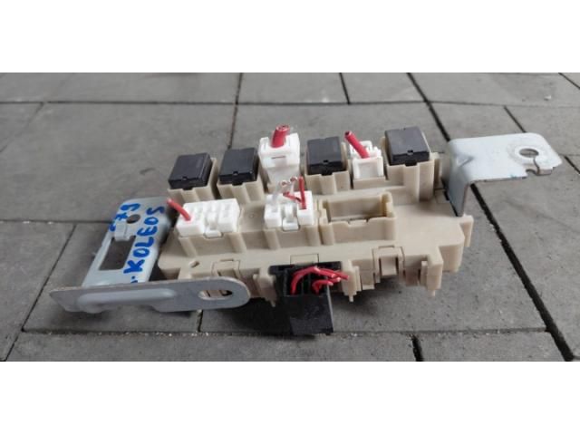 bontott RENAULT KOLEOS Biztosítéktábla Csomagtér