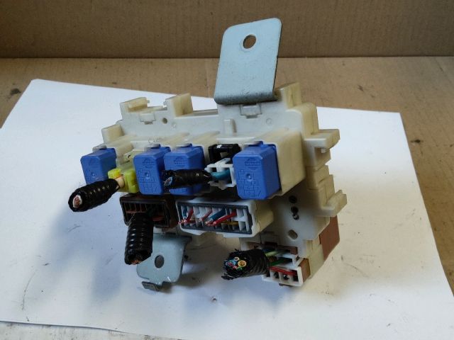 bontott RENAULT KOLEOS Biztosítéktábla Utastér