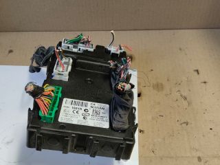 bontott RENAULT KOLEOS Biztosítéktábla Utastér