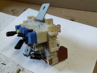 bontott RENAULT KOLEOS Biztosítéktábla Utastér